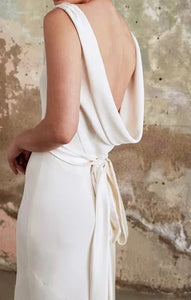 COCKTAIL - THE ART OF EVENING COUTURE