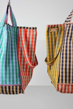 Load image into Gallery viewer, Design &amp; Make a Fabric Bag - with industry expert Nikki Mallalieu
